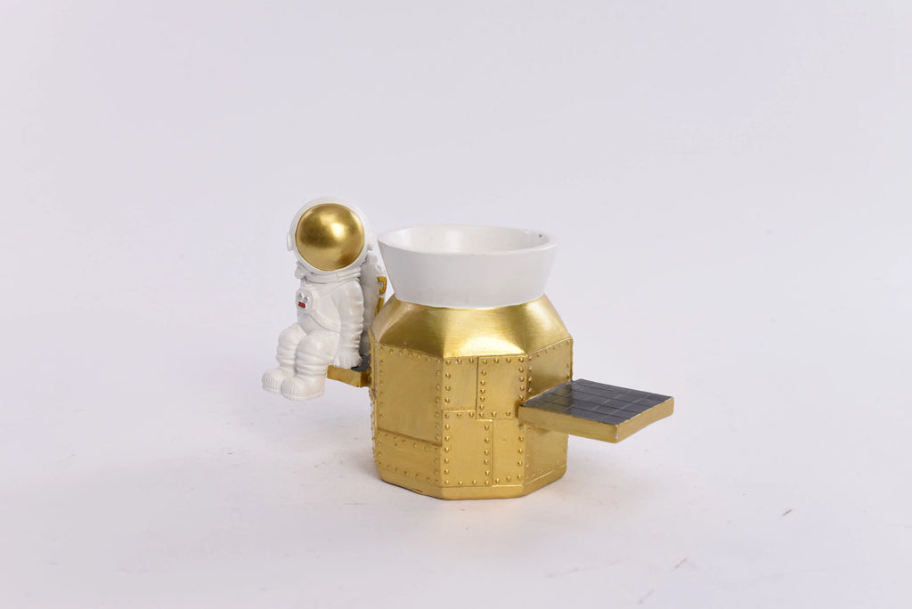 Astronaut Crater Desk Organizer 6